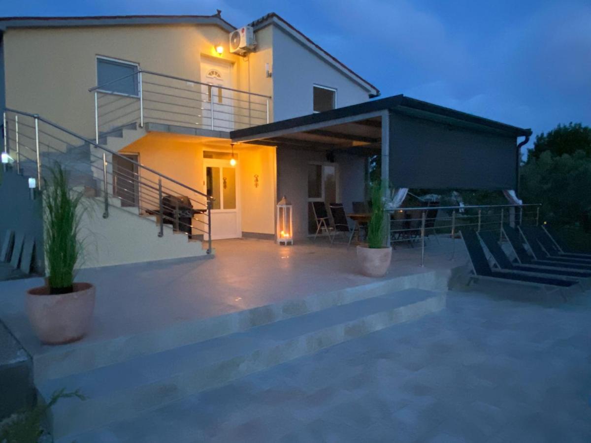 Naturia Holiday House Medulin Ngoại thất bức ảnh