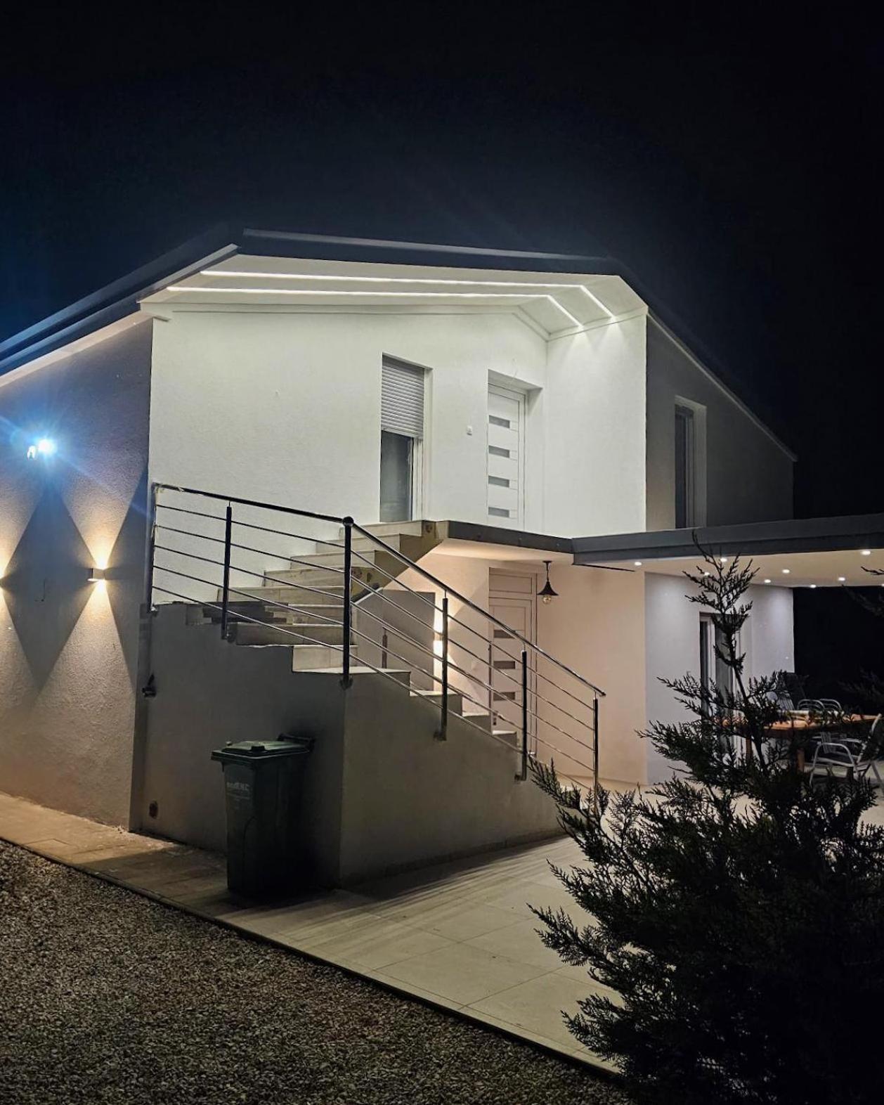 Naturia Holiday House Medulin Ngoại thất bức ảnh